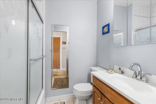 945 N Concourse, Aberdeen, NJ 07735