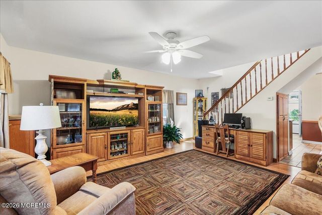 945 N Concourse, Aberdeen, NJ 07735