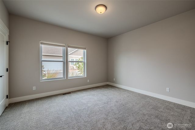 232 Solomon Loop NW, East Wenatchee, WA 98802