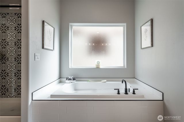 232 Solomon Loop NW, East Wenatchee, WA 98802