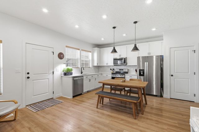 9387 N VERNHAM LN, Eagle Mountain, UT 84005