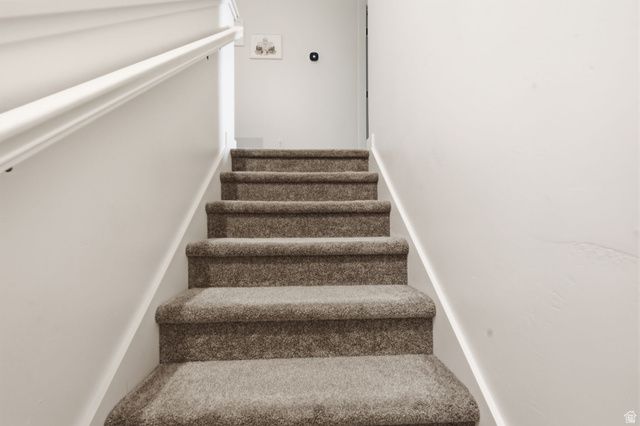 9387 N VERNHAM LN, Eagle Mountain, UT 84005