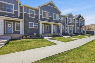 9387 N VERNHAM LN, Eagle Mountain, UT 84005