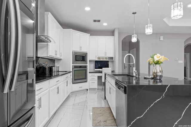 5022 THYMUS DR, San Antonio, TX 78245