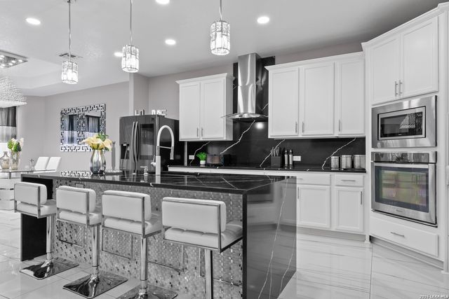 5022 THYMUS DR, San Antonio, TX 78245
