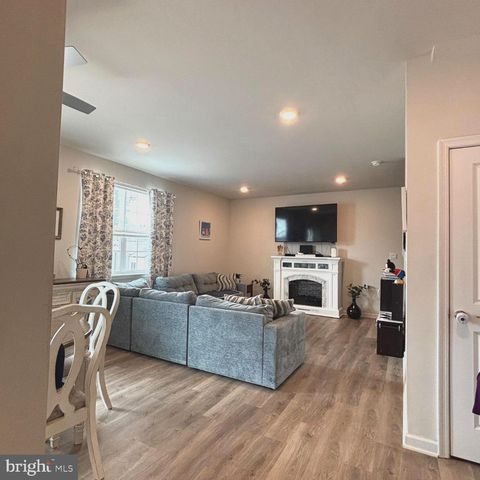 9 LOOKOUT AVE, Barnegat, NJ 08005