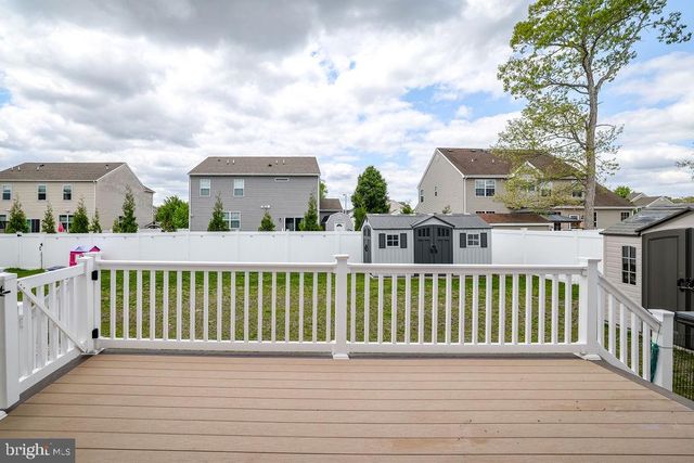 9 LOOKOUT AVE, Barnegat, NJ 08005