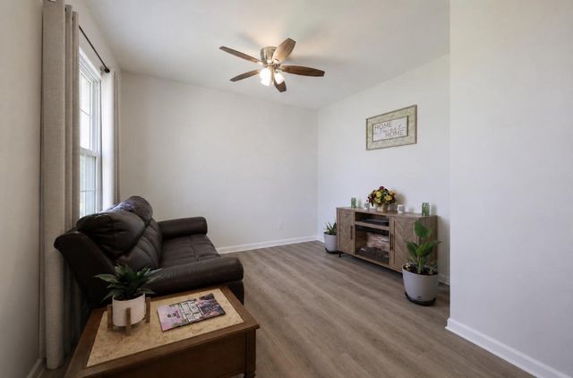 9 LOOKOUT AVE, Barnegat, NJ 08005