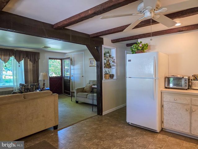 524 LOCUST ST, Denver, PA 17517