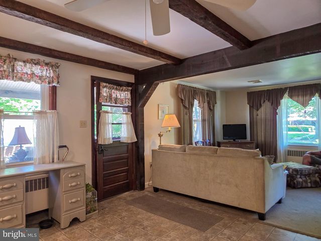 524 LOCUST ST, Denver, PA 17517