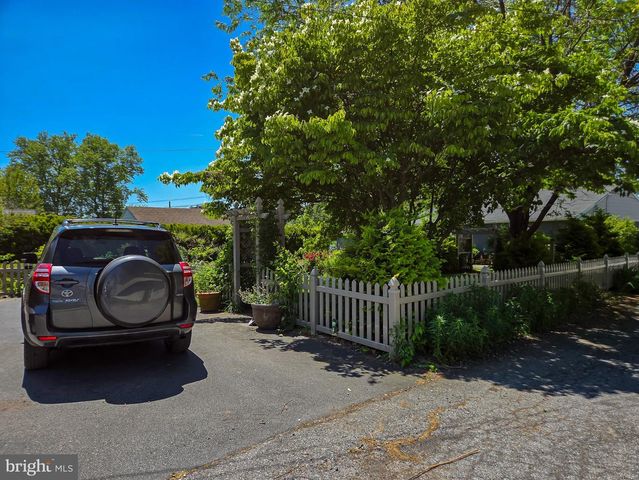 524 LOCUST ST, Denver, PA 17517