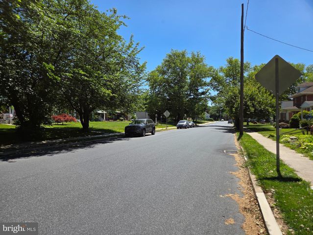 524 LOCUST ST, Denver, PA 17517