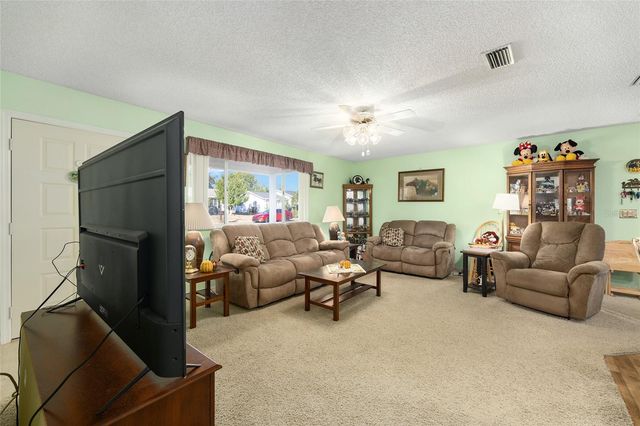 10913 SW 83RD AVE, Ocala, FL 34481