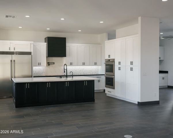 39142 N 29TH Avenue, Phoenix, AZ 85086