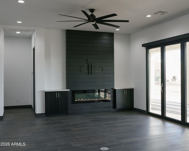 39142 N 29TH Avenue, Phoenix, AZ 85086