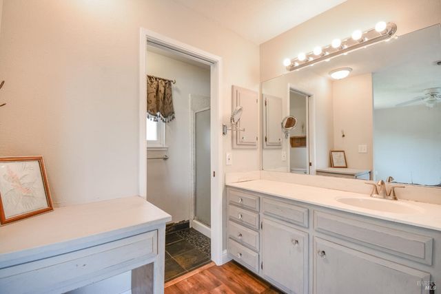 255 Alderglen Dr, Dixon, CA 95620