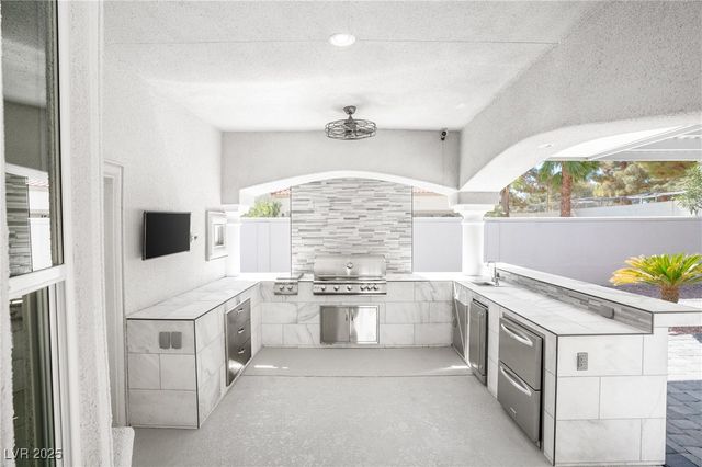 3465 Pama Lane, Las Vegas, NV 89120