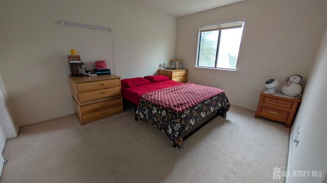 12 Sunflower Court, Edison, NJ 08820