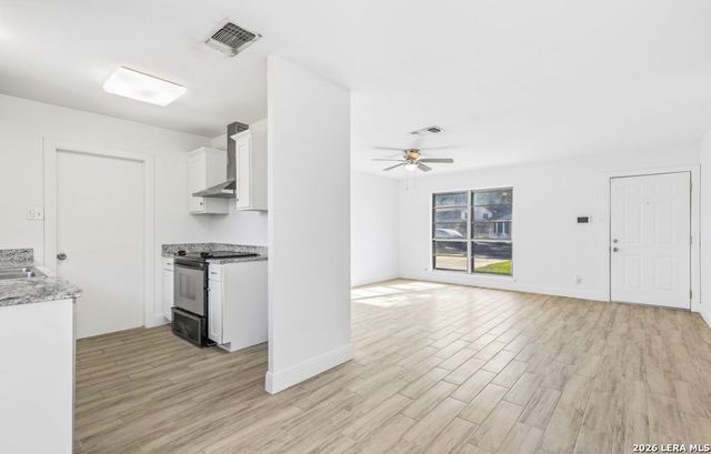 3007 Dall Trl, San Antonio, TX 78228