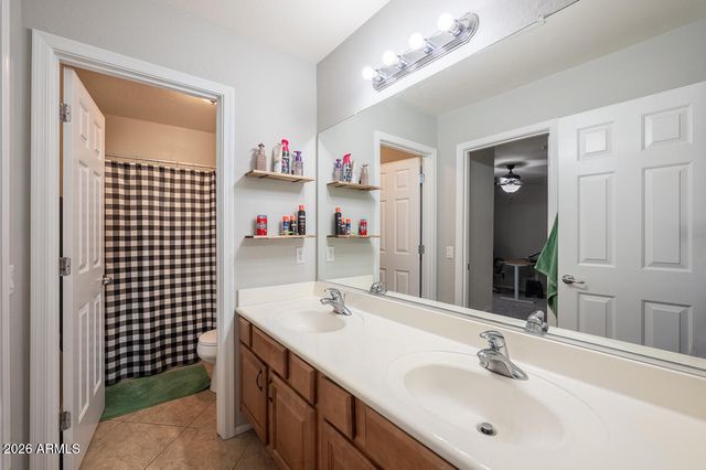 3328 E MERLOT Street, Gilbert, AZ 85298