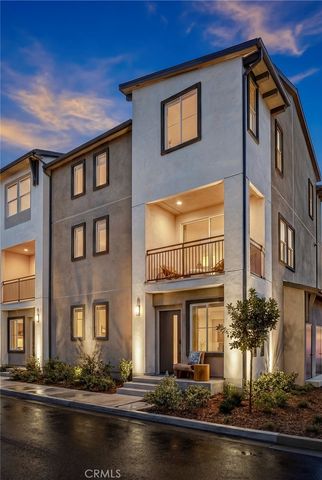 12721 Sky Place 8, Hawthorne, CA 90250