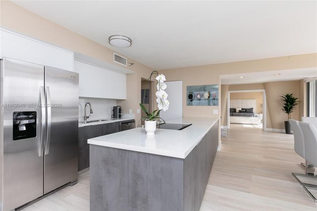 3500 Mystic Pointe Dr 2603, Aventura, FL 33180