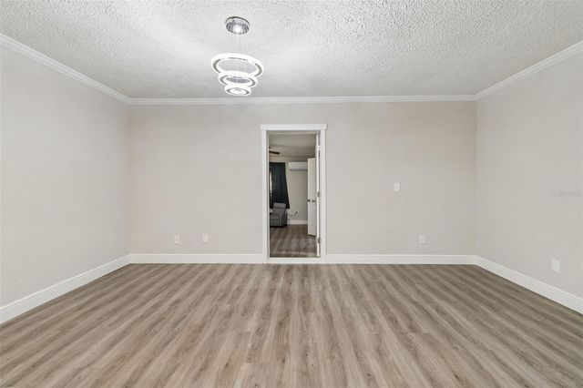 7403 SPRING COURT, Tampa, FL 33634