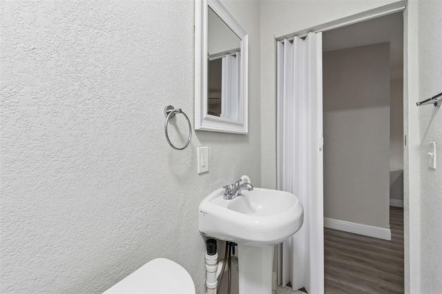 7403 SPRING COURT, Tampa, FL 33634