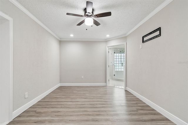 7403 SPRING COURT, Tampa, FL 33634