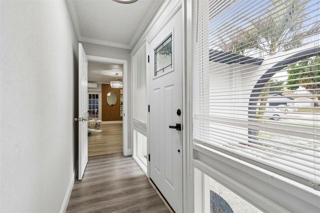 7403 SPRING COURT, Tampa, FL 33634