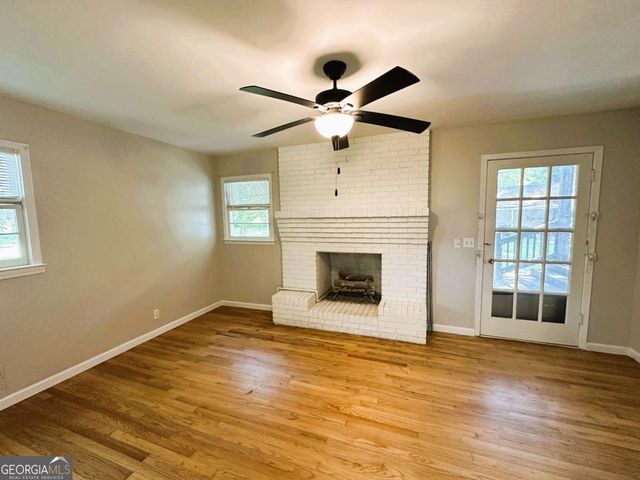 12 Walker Road NW, Cartersville, GA 30121