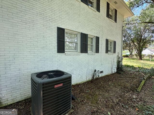 12 Walker Road NW, Cartersville, GA 30121