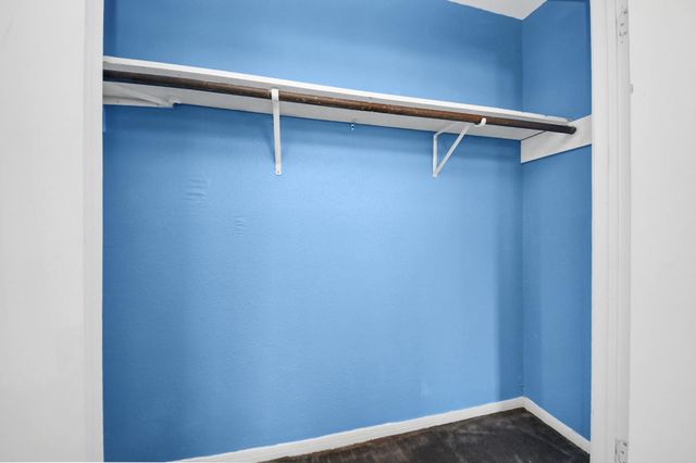 1516 Bay Area Boulevard F8, Houston, TX 77058