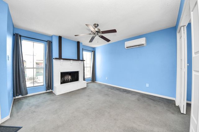 1516 Bay Area Boulevard F8, Houston, TX 77058