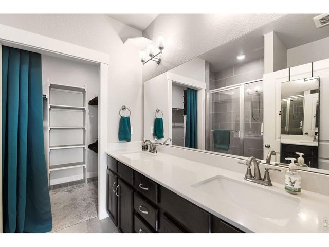 285 High Point Dr H-205, Longmont, CO 80504