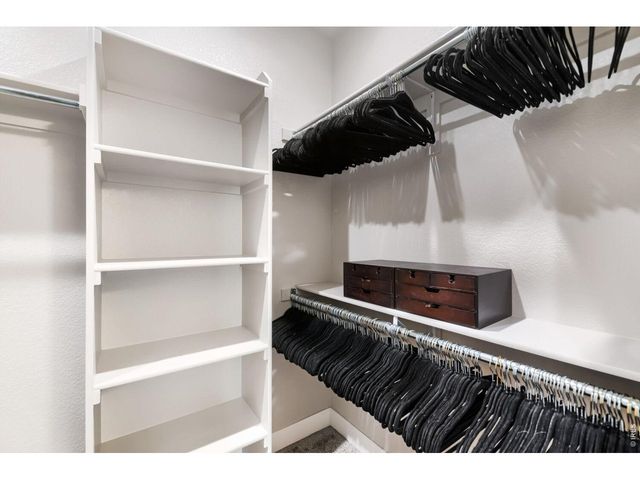 285 High Point Dr H-205, Longmont, CO 80504