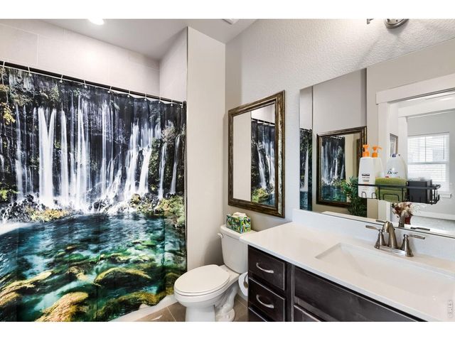 285 High Point Dr H-205, Longmont, CO 80504