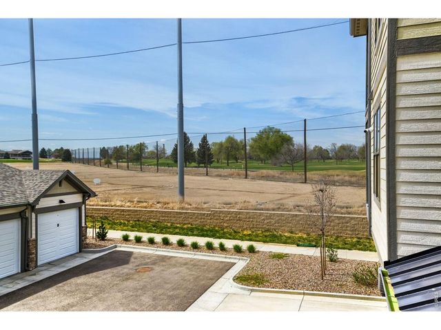 285 High Point Dr H-205, Longmont, CO 80504