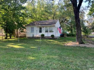 1044 S TONTI Circle, Peoria, IL 61605