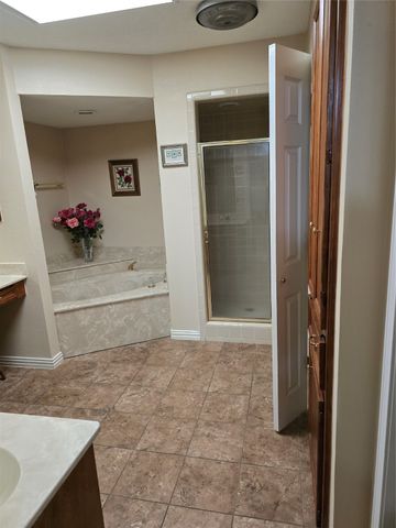 3810 Lucena Court, Grand Prairie, TX 75052