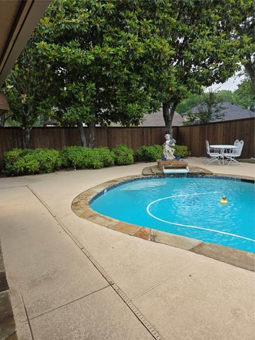 3810 Lucena Court, Grand Prairie, TX 75052