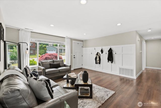 5120 S 297th Place, Auburn, WA 98001