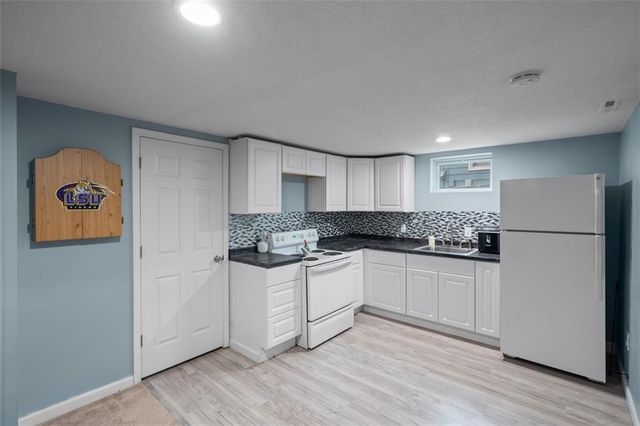 8500 Brooklyn Avenue, Kansas City, MO 64132