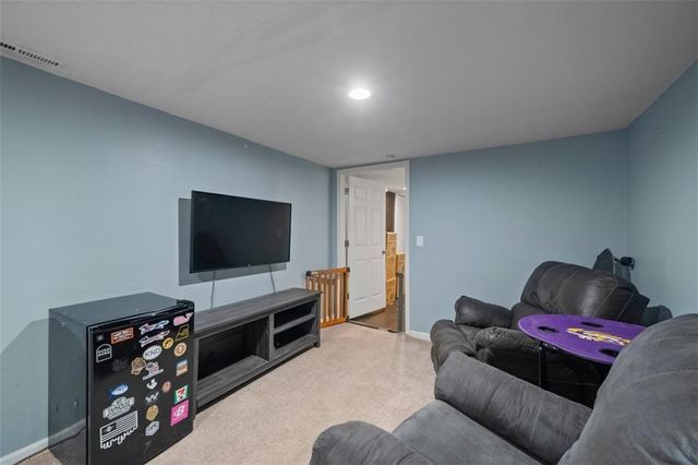 8500 Brooklyn Avenue, Kansas City, MO 64132