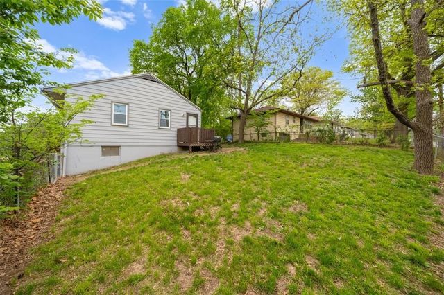 8500 Brooklyn Avenue, Kansas City, MO 64132