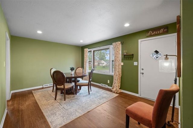 8500 Brooklyn Avenue, Kansas City, MO 64132