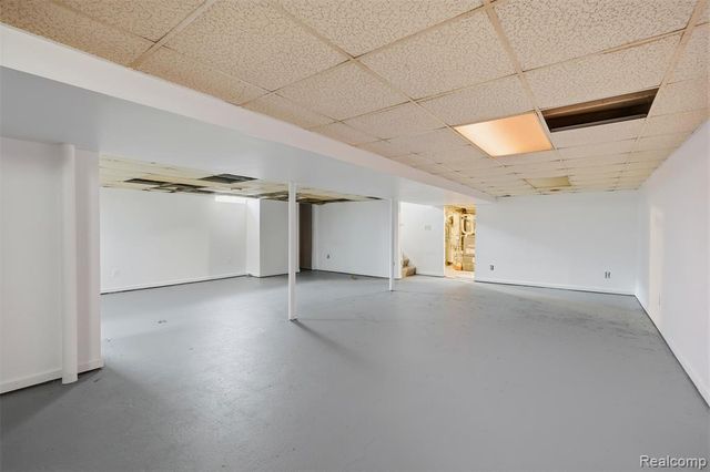 19952 Garfield, Redford, MI 48240