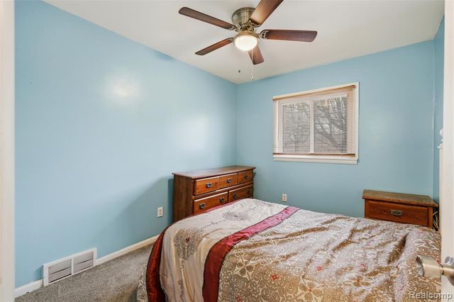 19952 Garfield, Redford, MI 48240