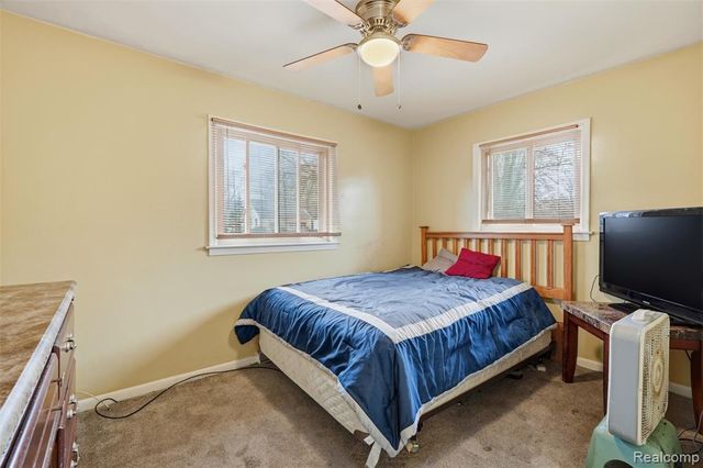 19952 Garfield, Redford, MI 48240