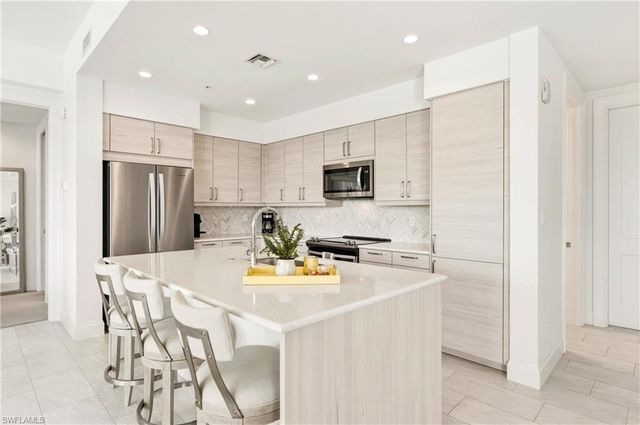 1111 Central AVE 507, Naples, FL 34102